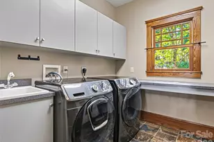 1606 Olmsted Dr, Asheville, NC 28803 - Photo 17
