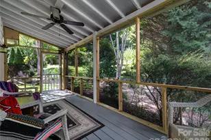 152 E Marshall St, Waynesville, NC 28786 - Photo 25