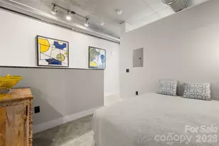 505 E 6th St, Charlotte, NC 28202 - Photo 9