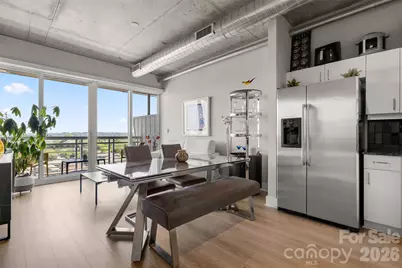 505 E 6th Street #915, Charlotte, NC 28202 - Photo 3
