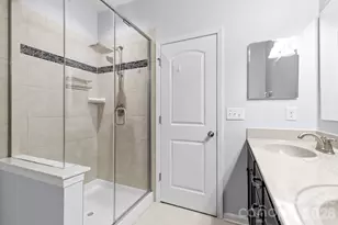 10014 Goose Landing Dr, Charlotte, NC 28269 - Photo 25