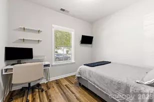 10014 Goose Landing Dr, Charlotte, NC 28269 - Photo 15