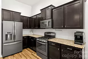 10014 Goose Landing Dr, Charlotte, NC 28269 - Photo 13