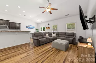 10014 Goose Landing Dr, Charlotte, NC 28269 - Photo 7