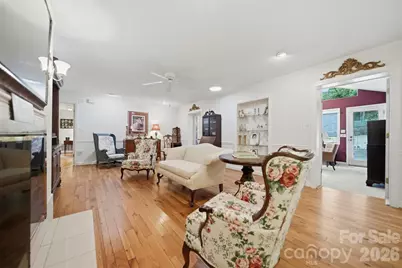 1756 12th Street Drive NW, Hickory, NC 28601 - Photo 7