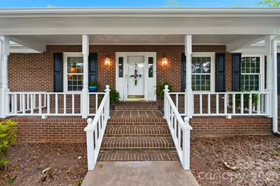 1756 12th Street Drive NW, Hickory, NC 28601 - Photo 3