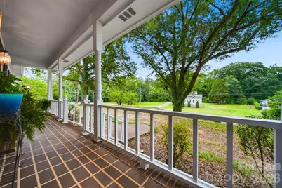 1756 12th Street Drive NW, Hickory, NC 28601 - Photo 3