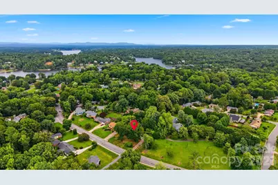 1756 12th Street Drive NW, Hickory, NC 28601 - Photo 33