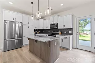 4627 Shattalon Dr, Winston Salem, NC 27106 - Photo 13