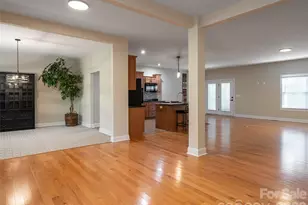 125 Craggy St, Black Mountain, NC 28711 - Photo 11