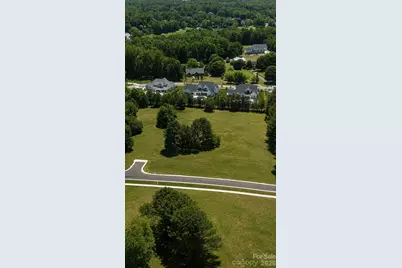 22035 Endor Way, Davidson, NC 28036 - Photo 3