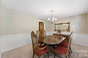 317 Rosemary Ln, Gastonia, NC 28054 - Photo 5