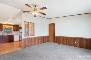 39 Spruce St, Waynesville, NC 28786 - Photo 5