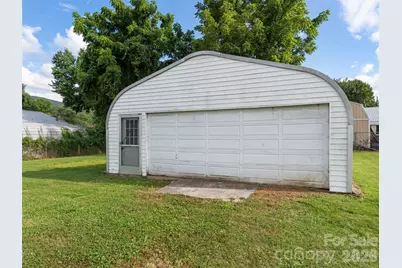 39 Spruce Street, Waynesville, NC 28786 - Photo 25