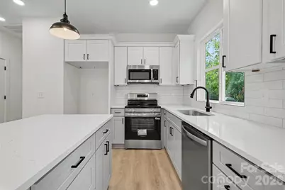 208 W Todd Lane #A & B, Charlotte, NC 28208 - Photo 5