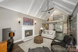 128 Overlook Dr, Flat Rock, NC 28731 - Photo 11