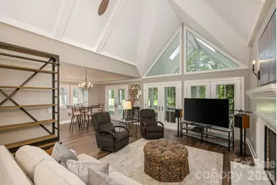 128 Overlook Drive, Flat Rock, NC 28731 - Photo 5