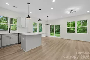 206 W Todd Ln, Charlotte, NC 28208 - Photo 7