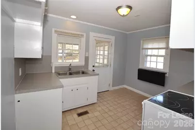 502 S Main Street, Belmont, NC 28012 - Photo 3