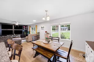 1003 Adams St, Statesville, NC 28677 - Photo 9