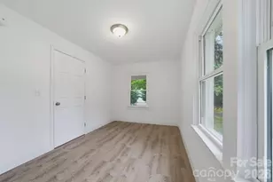 2211 2nd St, Gastonia, NC 28054 - Photo 17