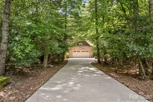 129 Nodatsi Ct, Brevard, NC 28712 - Photo 5