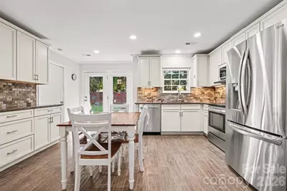 138 Nahcotta Drive, Mooresville, NC 28115 - Photo 9
