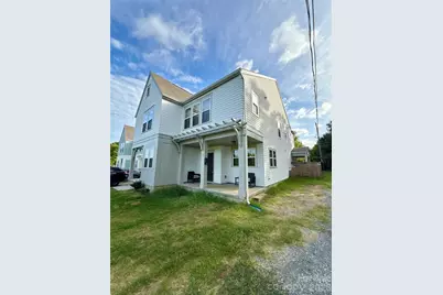 231 Hoskins Avenue Drive, Charlotte, NC 28208 - Photo 1