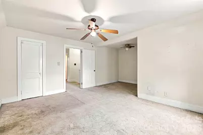 704 N Washington Street, Shelby, NC 28150 - Photo 17