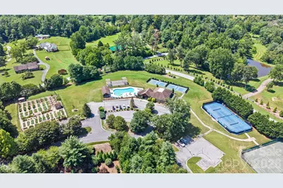 100 Titleist Way, Hendersonville, NC 28739 - Photo 31