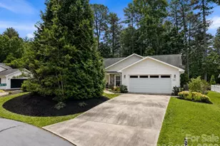 17 Coventry Circle E, Franklin, NC 28734 - Photo 3