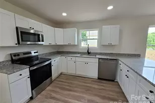 911 Hill St, Albemarle, NC 28001 - Photo 9