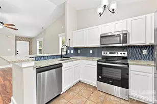 5519 Mt Mansfield Rd, Charlotte, NC 28278 - Photo 7