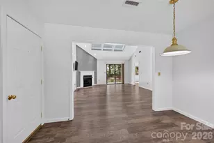 1736 12th St NE, Hickory, NC 28601 - Photo 19