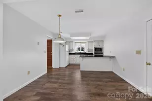1736 12th St NE, Hickory, NC 28601 - Photo 17