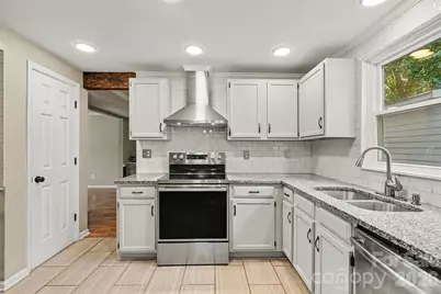 10724 Downpatrick Place, Charlotte, NC 28262 - Photo 7