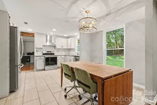 10724 Downpatrick Pl, Charlotte, NC 28262 - Photo 9