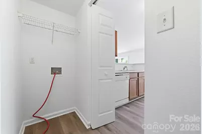 3965 Mohawk Court, Charlotte, NC 28215 - Photo 9
