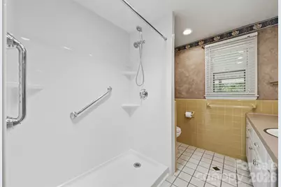 3233 26th Street NE, Hickory, NC 28601 - Photo 19