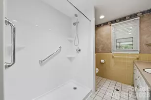 3233 26th St NE, Hickory, NC 28601 - Photo 19