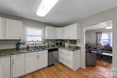 2100 Pisgah Highway, Candler, NC 28715 - Photo 9