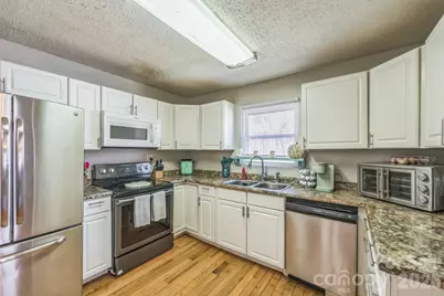 2100 Pisgah Highway, Candler, NC 28715 - Photo 7