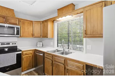 3020 Chestnut Tree Road, Hendersonville, NC 28792 - Photo 13