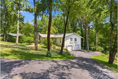 3020 Chestnut Tree Road, Hendersonville, NC 28792 - Photo 47