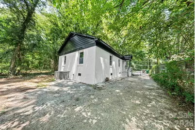 2500 Markham Court, Charlotte, NC 28205 - Photo 15
