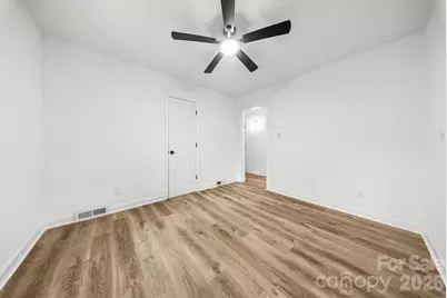 2500 Markham Court, Charlotte, NC 28205 - Photo 9