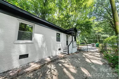 2500 Markham Court, Charlotte, NC 28205 - Photo 17