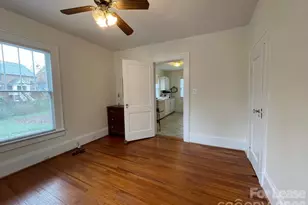 218 Circle Ave, Charlotte, NC 28207 - Photo 15