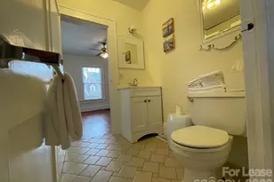 218 Circle Ave, Charlotte, NC 28207 - Photo 17