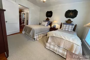 218 Circle Ave, Charlotte, NC 28207 - Photo 13